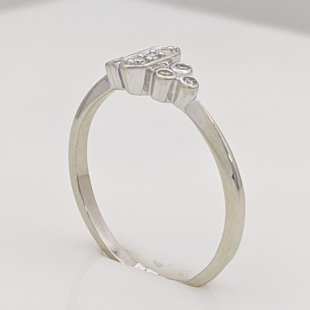 10K WHITE .10 CARAT TOTAL WEIGHT I1 G DIAMOND ROUND (9) ESTATE FASHION RING 1.6 GRAMS