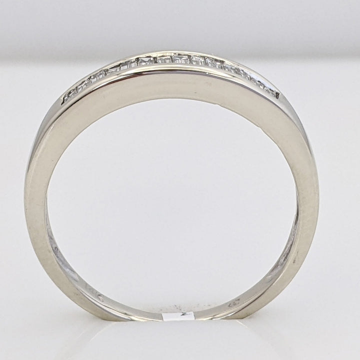 14K WHITE .28 CARAT TOTAL WEIGHT VS2 H DIAMOND BAGUETTE (14) ESTATE CHANNEL BAND 2.3 GRAMS