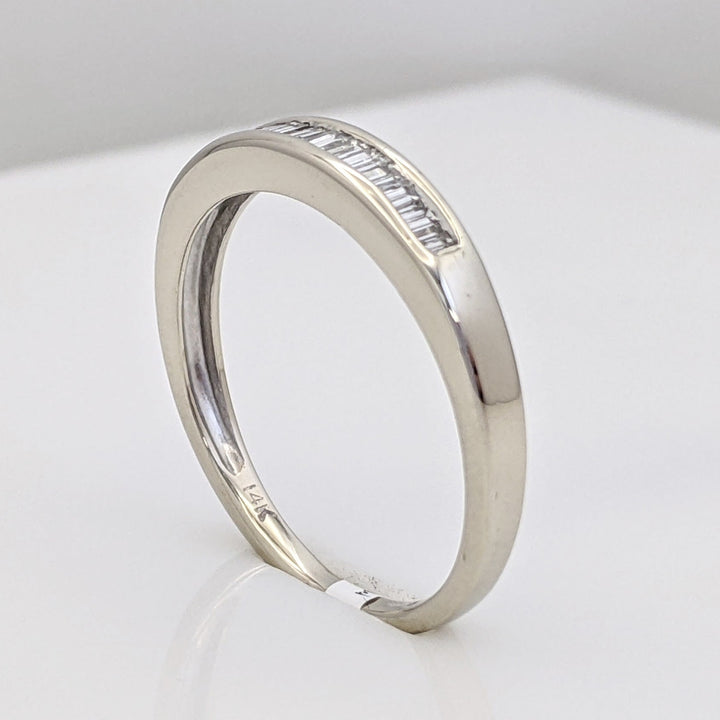 14K WHITE .28 CARAT TOTAL WEIGHT VS2 H DIAMOND BAGUETTE (14) ESTATE CHANNEL BAND 2.3 GRAMS