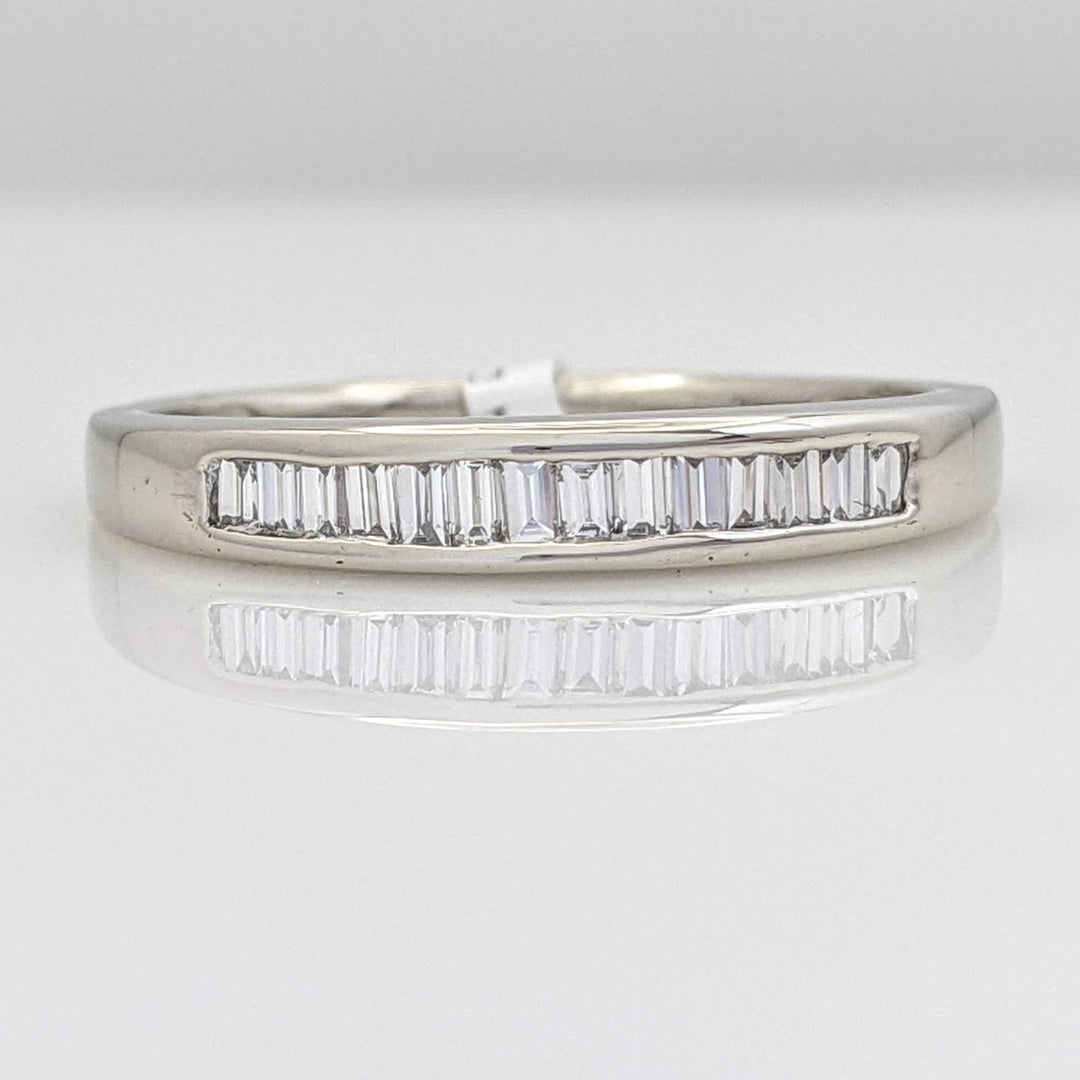 14K WHITE .28 CARAT TOTAL WEIGHT VS2 H DIAMOND BAGUETTE (14) ESTATE CHANNEL BAND 2.3 GRAMS