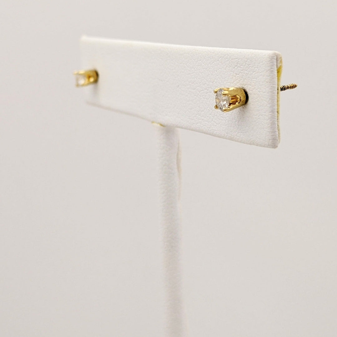 14K .26 CARAT TOTAL WEIGHT I2 I DIAMOND ROUND (2) ESTATE STUD EARRINGS 0.7 GRAMS