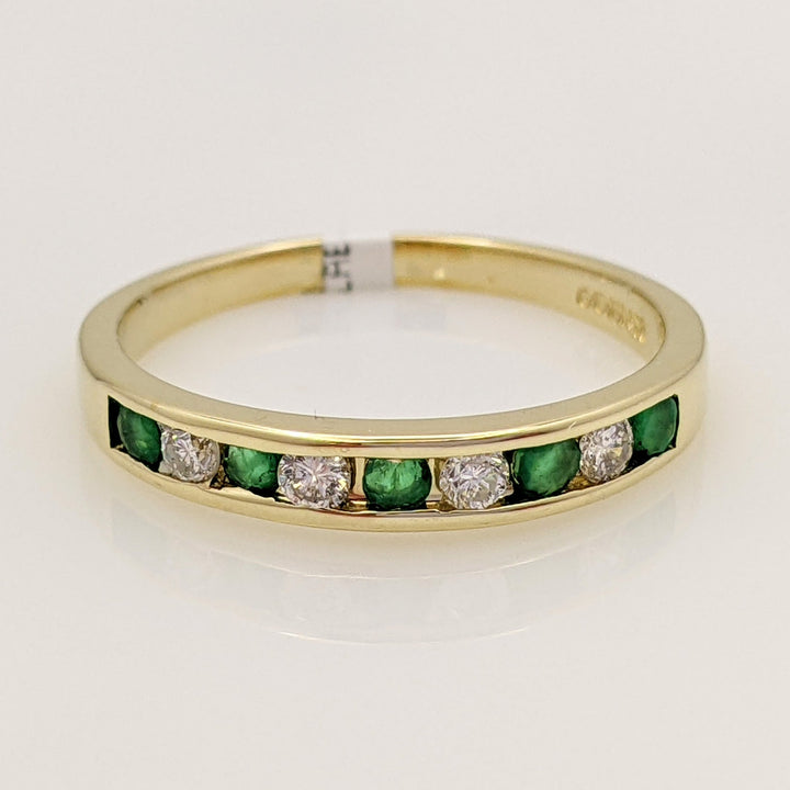 14K EMERALD ROUND (5) 2MM WITH .12 DIAMOND TOTAL WEIGHT (4) ROUND ESTATE CHANNEL BAND 2.0 GRAMS