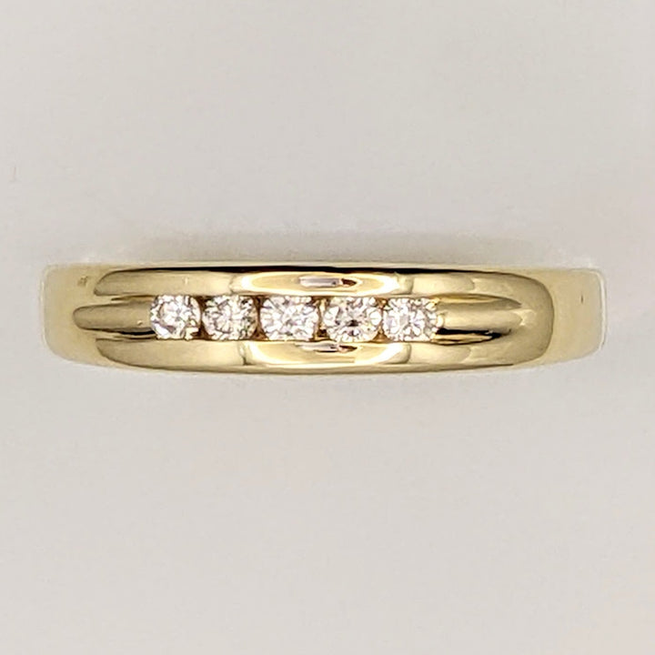 14K .23 CARAT TOTAL WEIGHT SI1 H DIAMOND ROUND (5) ESTATE CHANNEL BAND 4.2 GRAMS