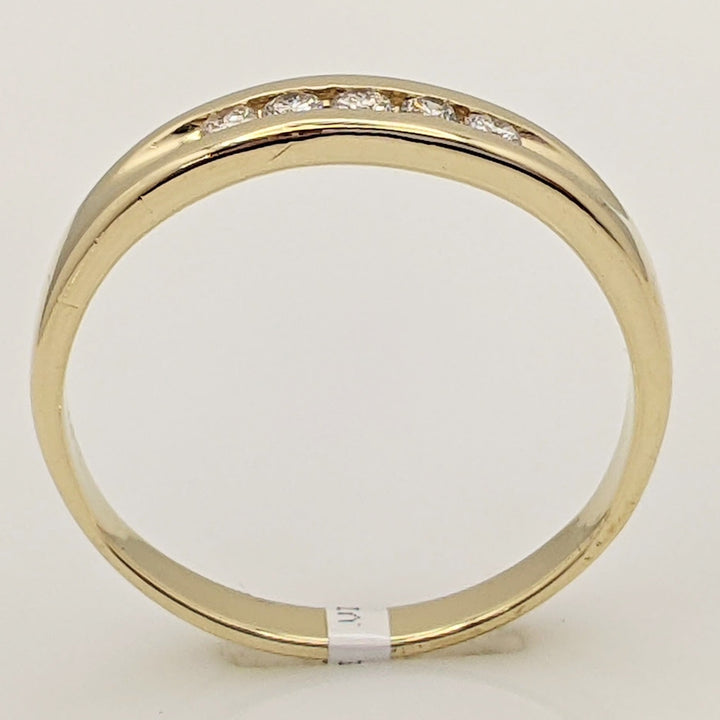 14K .23 CARAT TOTAL WEIGHT SI1 H DIAMOND ROUND (5) ESTATE CHANNEL BAND 4.2 GRAMS