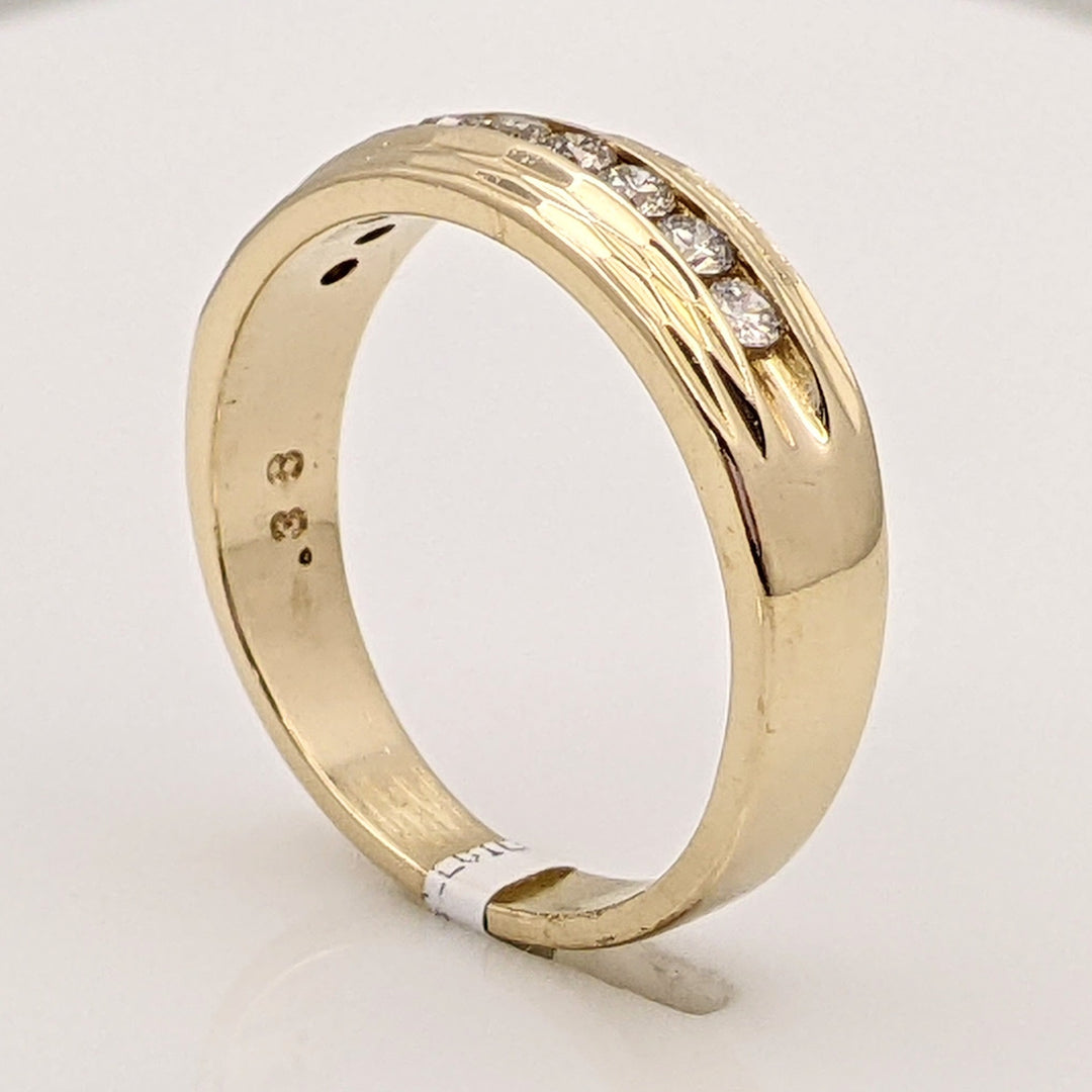 14K .38 CARAT TOTAL WEIGHT I1 I DIAMOND ROUND (9) ESTATE CHANNEL BAND 5.8 GRAMS