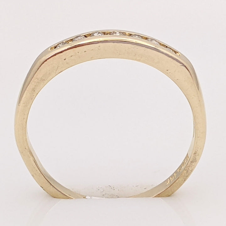 14K .07 CARAT TOTAL WEIGHT SI1 H DIAMOND ROUND (7) ESTATE CHANNEL BAND 1.7 GRAMS