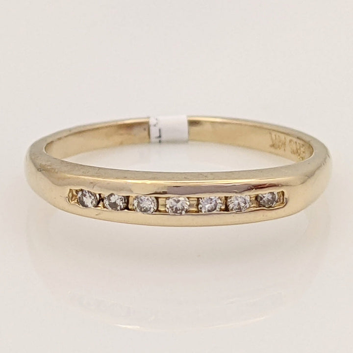 14K .07 CARAT TOTAL WEIGHT SI1 H DIAMOND ROUND (7) ESTATE CHANNEL BAND 1.7 GRAMS
