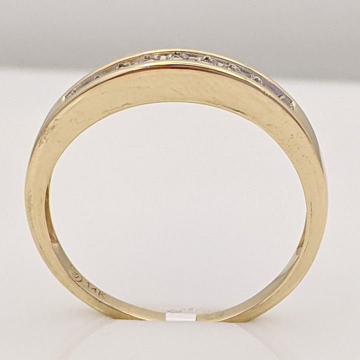 14K .23 CARAT TOTAL WEIGHT SI2 H DIAMOND ROUND (9) ESTATE CHANNEL BAND 2.6 GRAMS