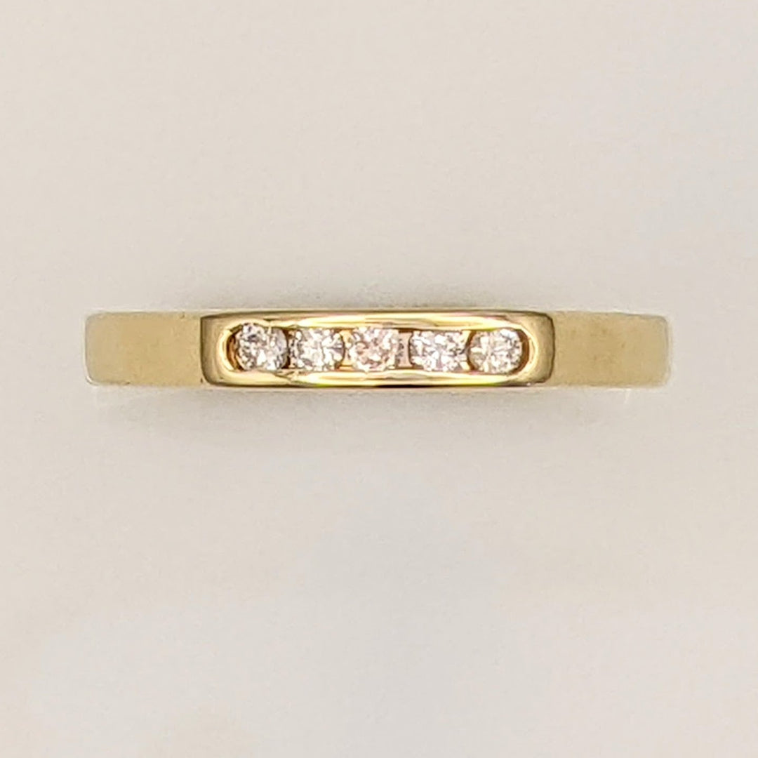14K .15 CARAT TOTAL WEIGHT SI2 I DIAMOND ROUND (5) ESTATE CHANNEL BAND 2.5 GRAMS