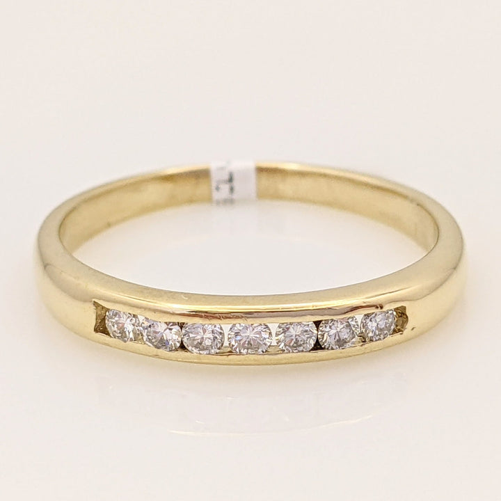 14K .21 CARAT TOTAL WEIGHT SI2 H DIAMOND ROUND (7) ESTATE CHANNEL BAND 2.5 GRAMS