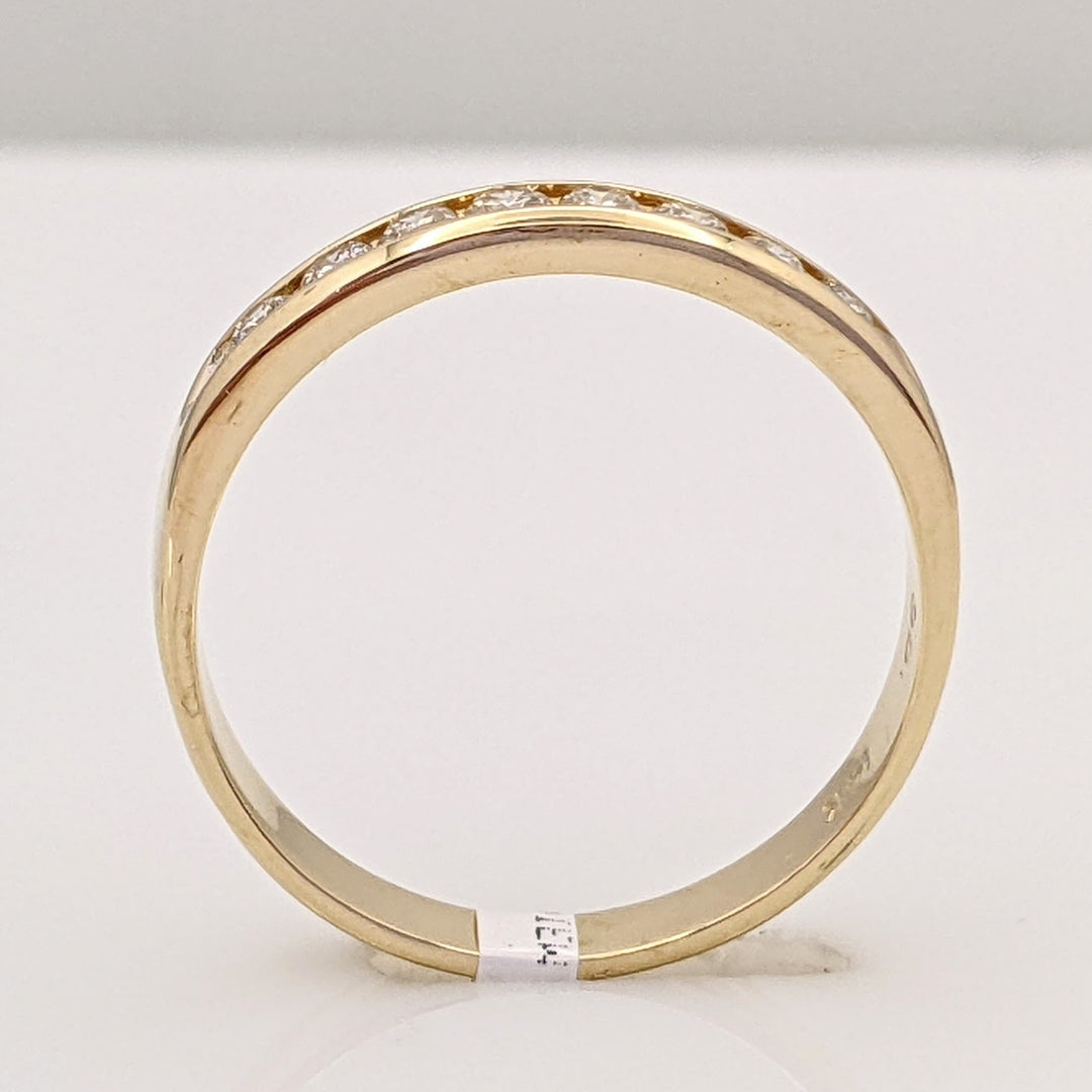 14K .24 CARAT TOTAL WEIGHT VS2 I DIAMOND ROUND (8) ESTATE CHANNEL BAND 1.9 GRAMS