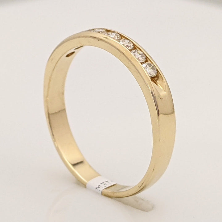 14K .24 CARAT TOTAL WEIGHT VS2 I DIAMOND ROUND (8) ESTATE CHANNEL BAND 1.9 GRAMS