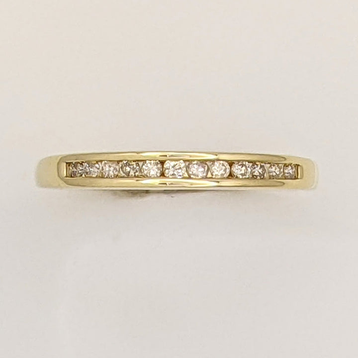 14K .24 CARAT TOTAL WEIGHT I1 H DIAMOND ROUND (12) ESTATE CHANNEL BAND 2.9 GRAMS