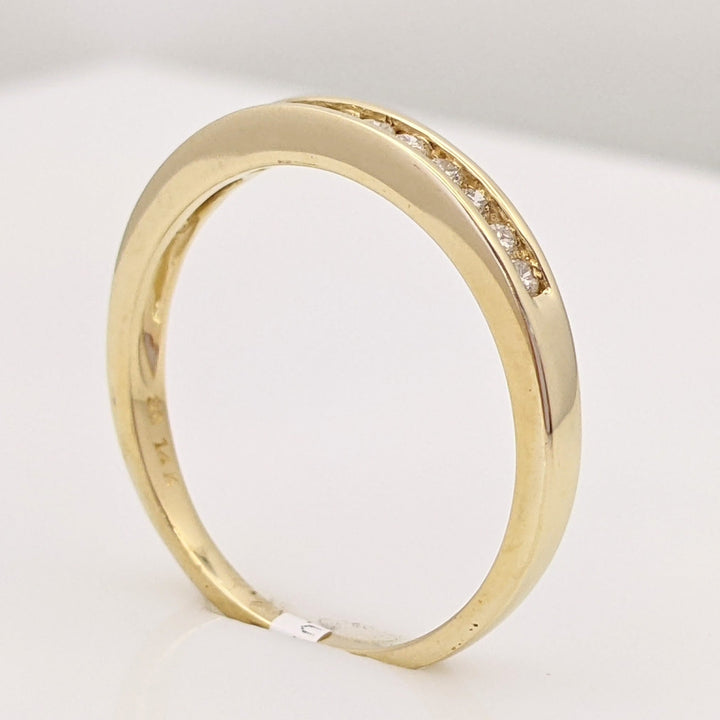 14K .24 CARAT TOTAL WEIGHT I1 H DIAMOND ROUND (12) ESTATE CHANNEL BAND 2.9 GRAMS