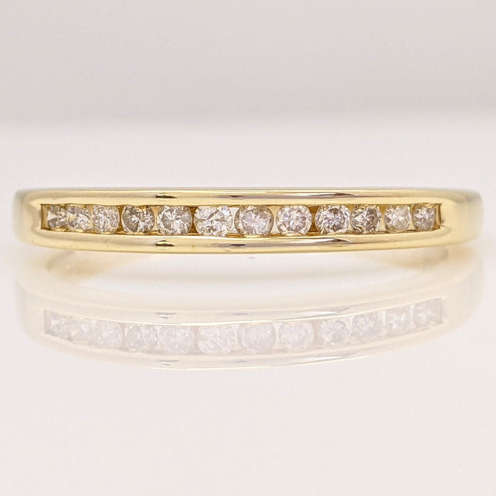 14K .24 CARAT TOTAL WEIGHT I1 H DIAMOND ROUND (12) ESTATE CHANNEL BAND 2.9 GRAMS