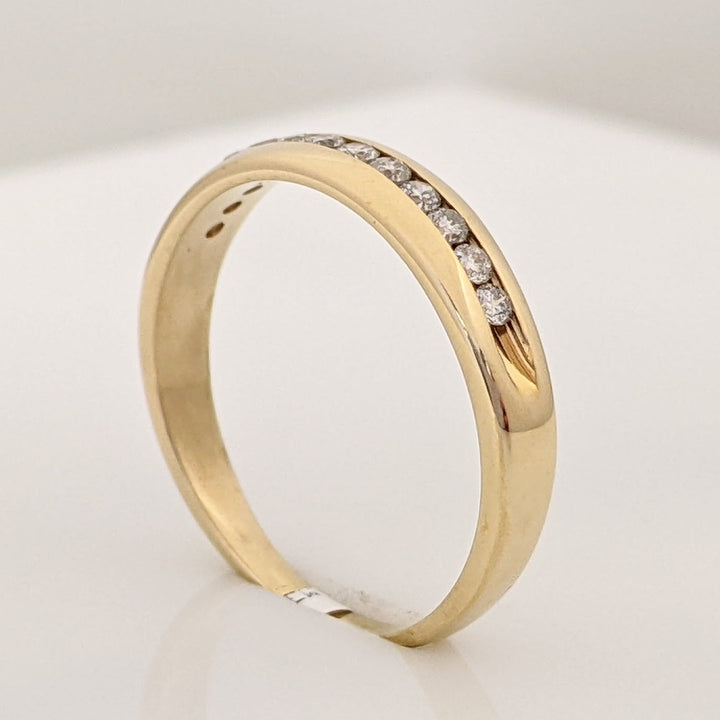 14K .24 CARAT TOTAL WEIGHT I1 H DIAMOND ROUND (12) ESTATE CHANNEL BAND 2.8 GRAMS
