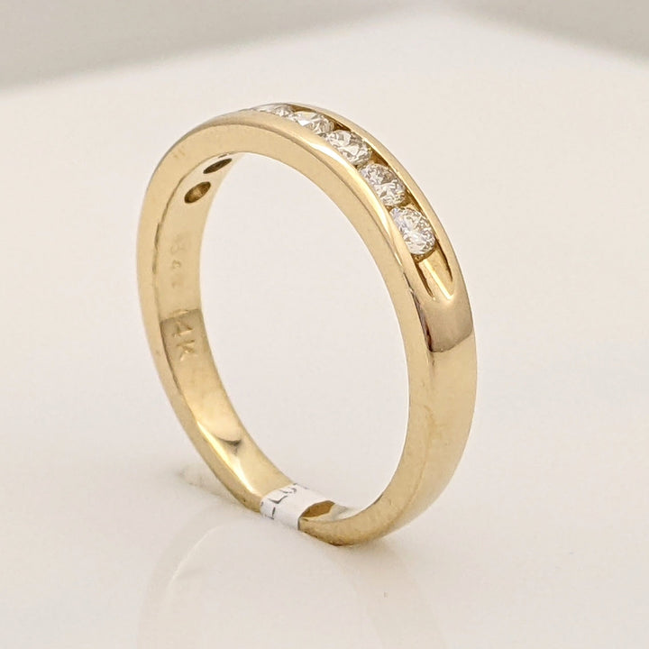 14K .34 CARAT TOTAL WEIGHT SI1 H DIAMOND ROUND (8) ESTATE CHANNEL BAND 2.2 GRAMS