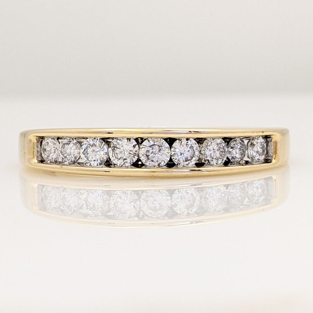 14K .40 CARAT TOTAL WEIGHT I1 H DIAMOND ROUND (9) ESTATE CHANNEL BAND 3.1 GRAMS