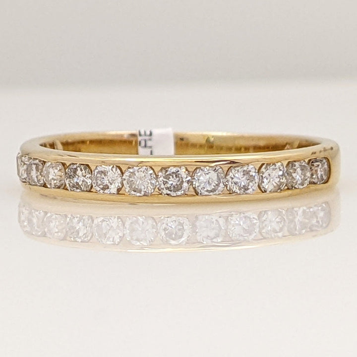 14K .42 CARAT TOTAL WEIGHT I1 I DIAMOND ROUND (14) ESTATE CHANNEL BAND 1.9 GRAMS