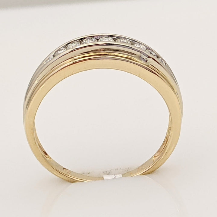 14K .20 CARAT TOTAL WEIGHT I1 H DIAMOND ROUND (9) ESTATE CHANNEL BAND 3.0 GRAMS