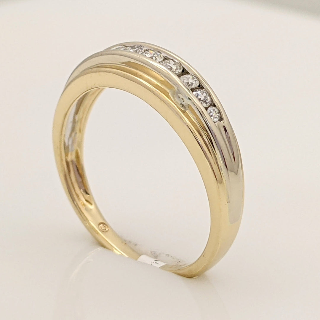 14K .20 CARAT TOTAL WEIGHT I1 H DIAMOND ROUND (9) ESTATE CHANNEL BAND 3.0 GRAMS