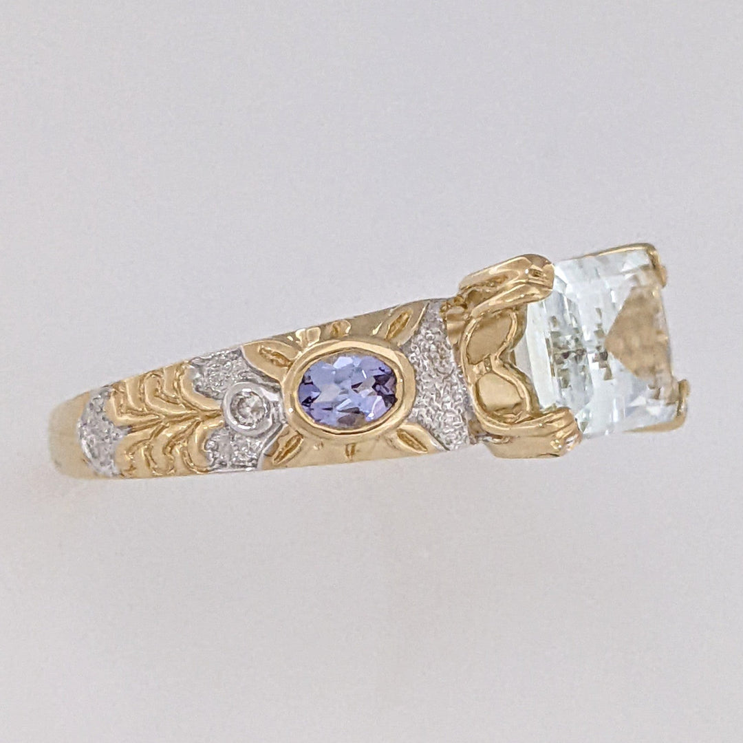 14K AQUAMARINE EMERALD CUT 7X9 WITH (2) OVAL TANZANITE WITH MELEE ESTATE RING 3.6 GRAMS