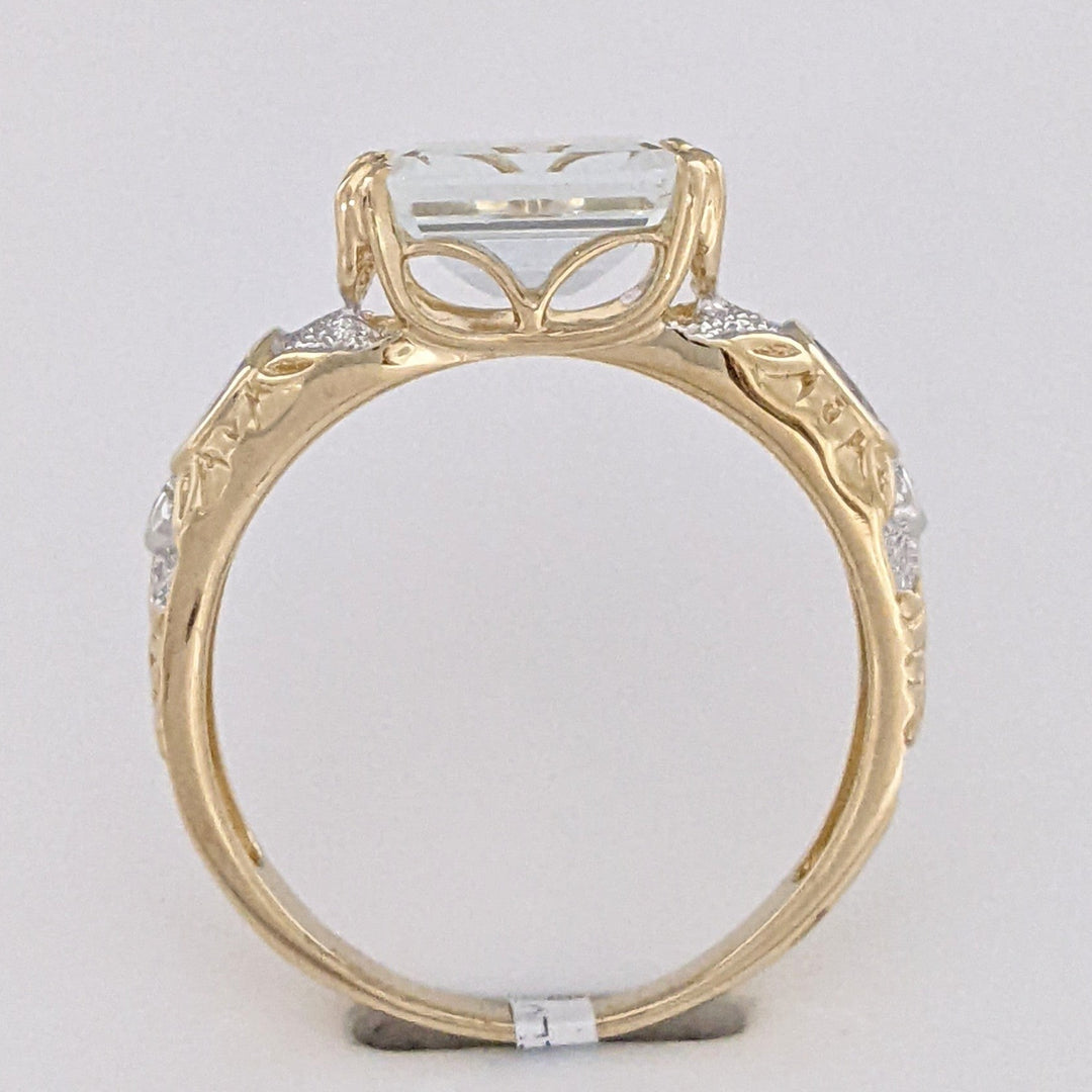14K AQUAMARINE EMERALD CUT 7X9 WITH (2) OVAL TANZANITE WITH MELEE ESTATE RING 3.6 GRAMS