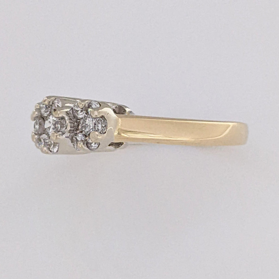 14K .54 CARAT TOTAL WEIGHT I1 I DIAMOND ROUND (19) 3-CLUSTER ESTATE RING 3.5 GRAMS