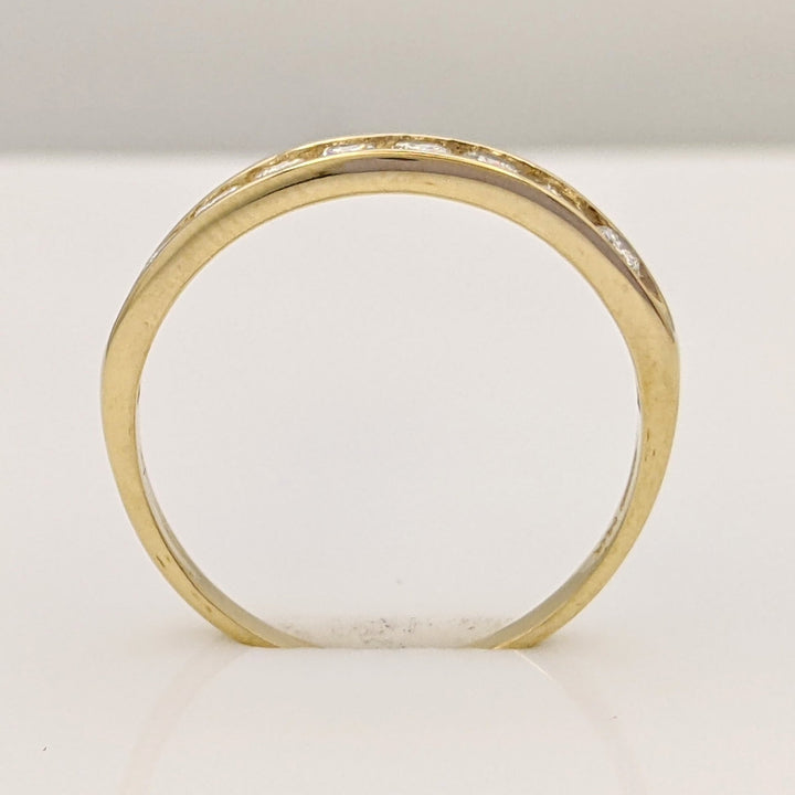 14K .47 CARAT TOTAL WEIGHT SI1 H DIAMOND ROUND (8) ESTATE CHANNEL SET BAND 1.9 GRAMS