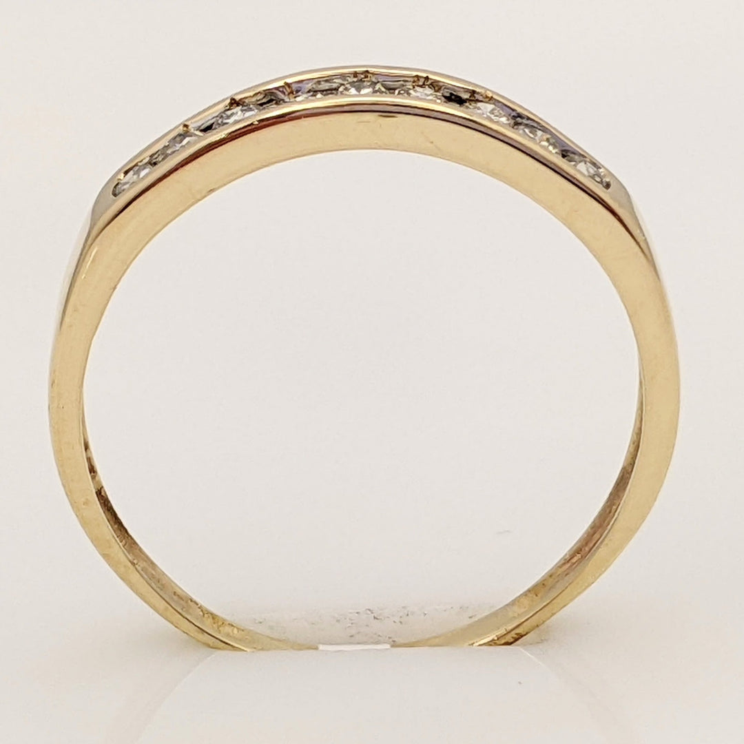 10K .23 CARAT TOTAL WEIGHT I1 J DIAMOND ROUND (9) ESTATE CHANNEL BAND 1.4 GRAMS