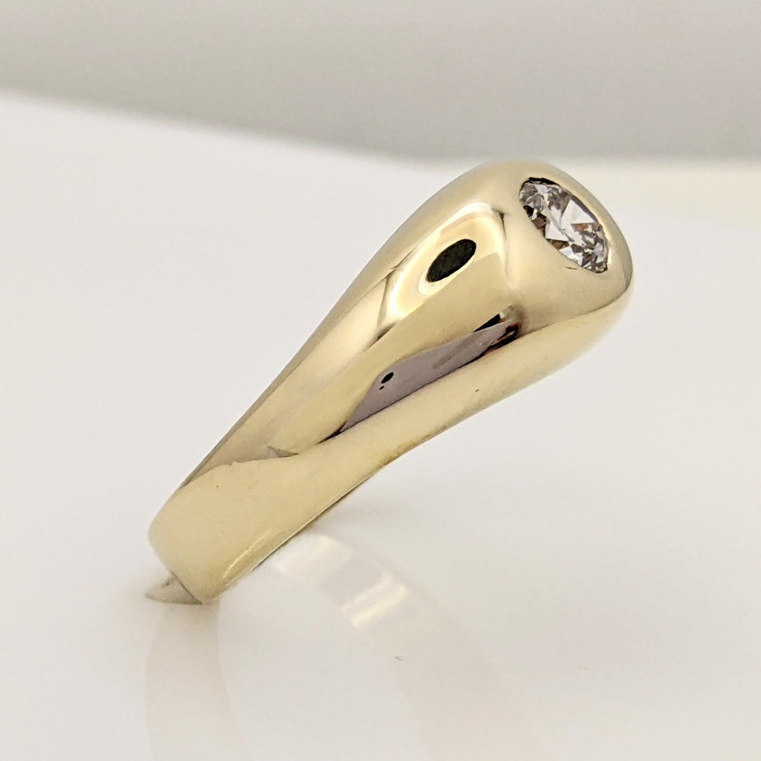 14K .44 CARAT TOTAL WEIGHT VS2 I ROUND DIAMOND BEZEL SET ESTATE RING 8.8 GRAMS