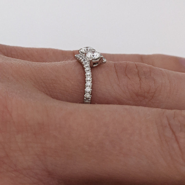 18K WHITE .40 CARAT TOTAL WEIGHT VS2 H DIAMOND ROUND (26) ESTATE BYPASS RING 2.9 GRAMS