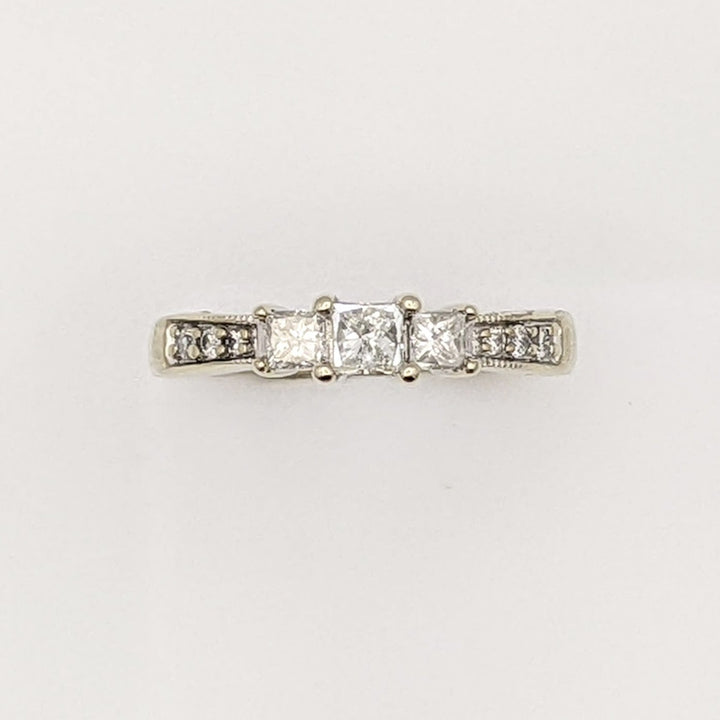 14K WHITE .50 CARAT TOTAL WEIGHT I1 G DIAMOND PRINCESS CUT (3) ROUND (6) TRINITY ESTATE RING 3.7 GRAMS