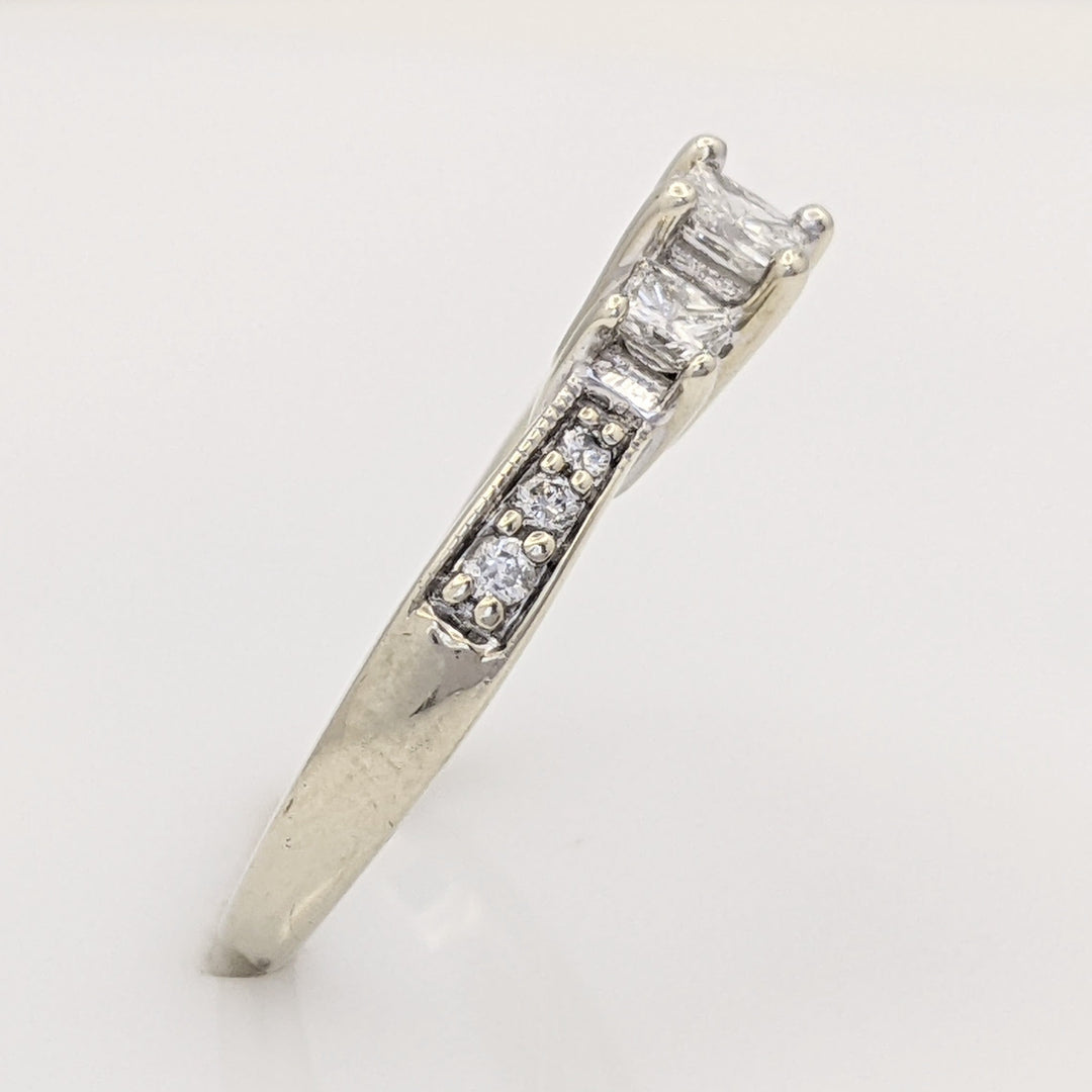14K WHITE .50 CARAT TOTAL WEIGHT I1 G DIAMOND PRINCESS CUT (3) ROUND (6) TRINITY ESTATE RING 3.7 GRAMS