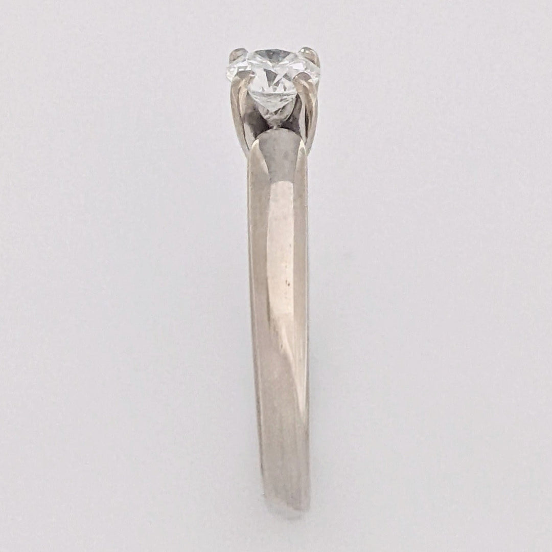 14K WHITE .39 CARAT TOTAL SI2 E DIAMOND ROUND RAISED SHANK SOLITAIRE ESTATE RING 4.0 GRAMS