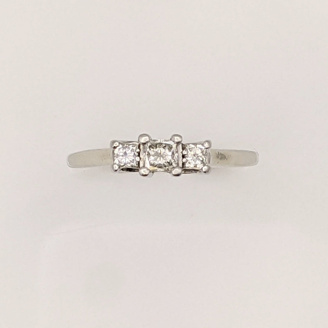 14K WHITE/PLATINUM .44 CARAT TOTAL WEIGHT I1 I DIAMOND PRINCESS CUT (3) TRINITY ESTATE RING 3.8 GRAMS