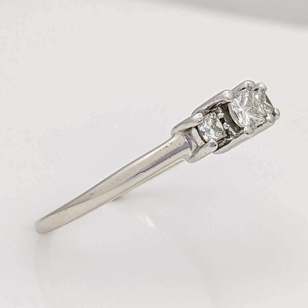 14K WHITE/PLATINUM .44 CARAT TOTAL WEIGHT I1 I DIAMOND PRINCESS CUT (3) TRINITY ESTATE RING 3.8 GRAMS