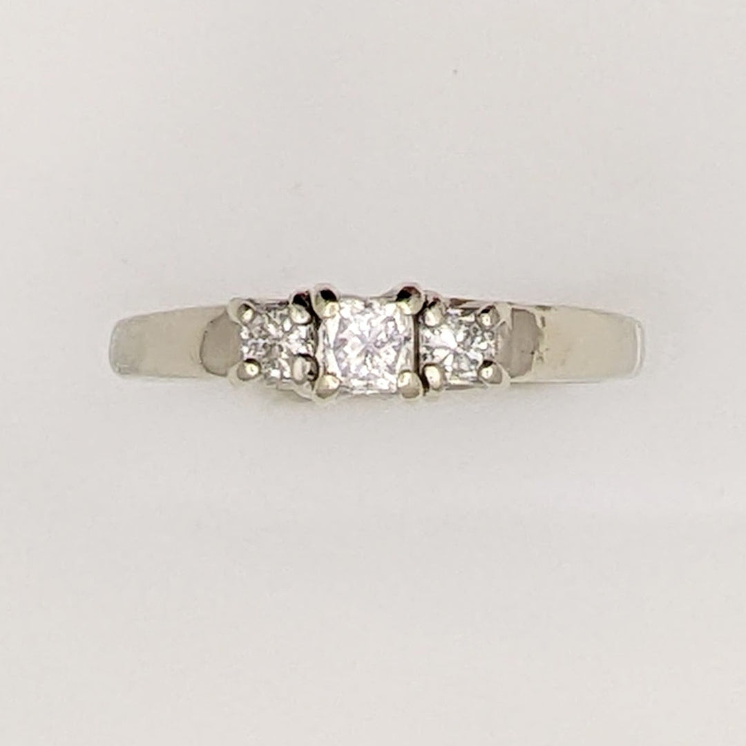 14K WHITE .44 CARAT TOTAL WEIGHT SI2 G DIAMOND ROUND (3) TRINITY ESTATE RING 2.7 GRAMS