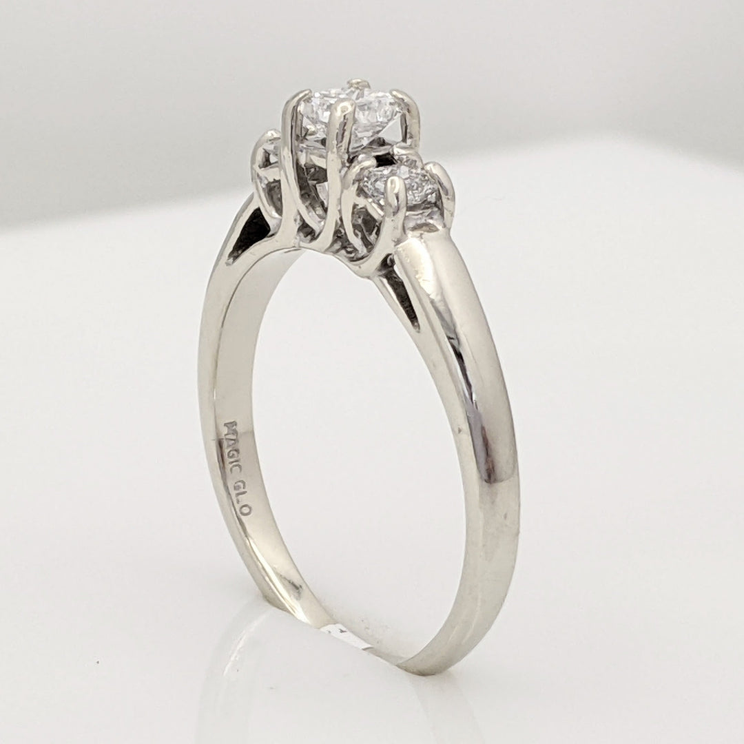 14K WHITE .44 CARAT TOTAL WEIGHT SI2 G DIAMOND ROUND (3) TRINITY ESTATE RING 2.7 GRAMS