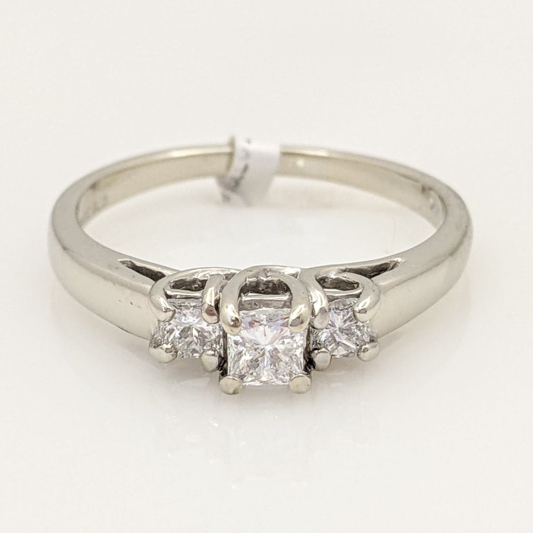 14K WHITE .44 CARAT TOTAL WEIGHT SI2 G DIAMOND ROUND (3) TRINITY ESTATE RING 2.7 GRAMS
