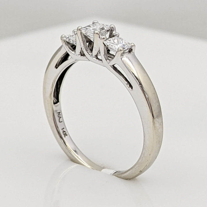 14K WHITE .51 CARAT TOTAL WEIGHT SI1 G DIAMOND PRINCESS CUT (3) TRINITY ESTATE RING 2.8 GRAMS