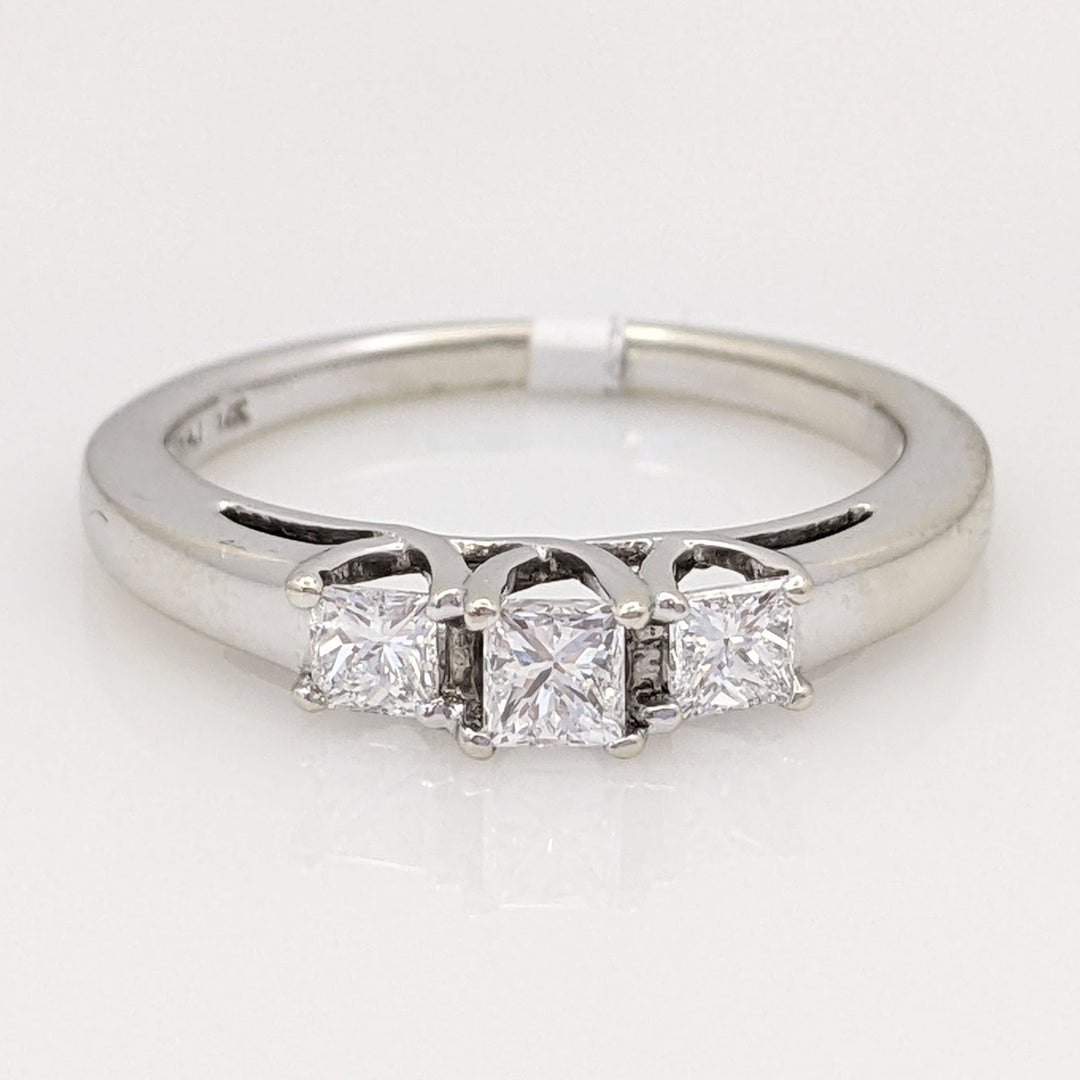 14K WHITE .51 CARAT TOTAL WEIGHT SI1 G DIAMOND PRINCESS CUT (3) TRINITY ESTATE RING 2.8 GRAMS