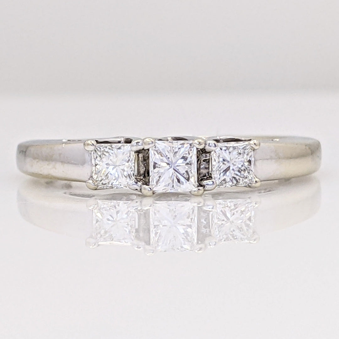 14K WHITE .51 CARAT TOTAL WEIGHT SI1 G DIAMOND PRINCESS CUT (3) TRINITY ESTATE RING 2.8 GRAMS