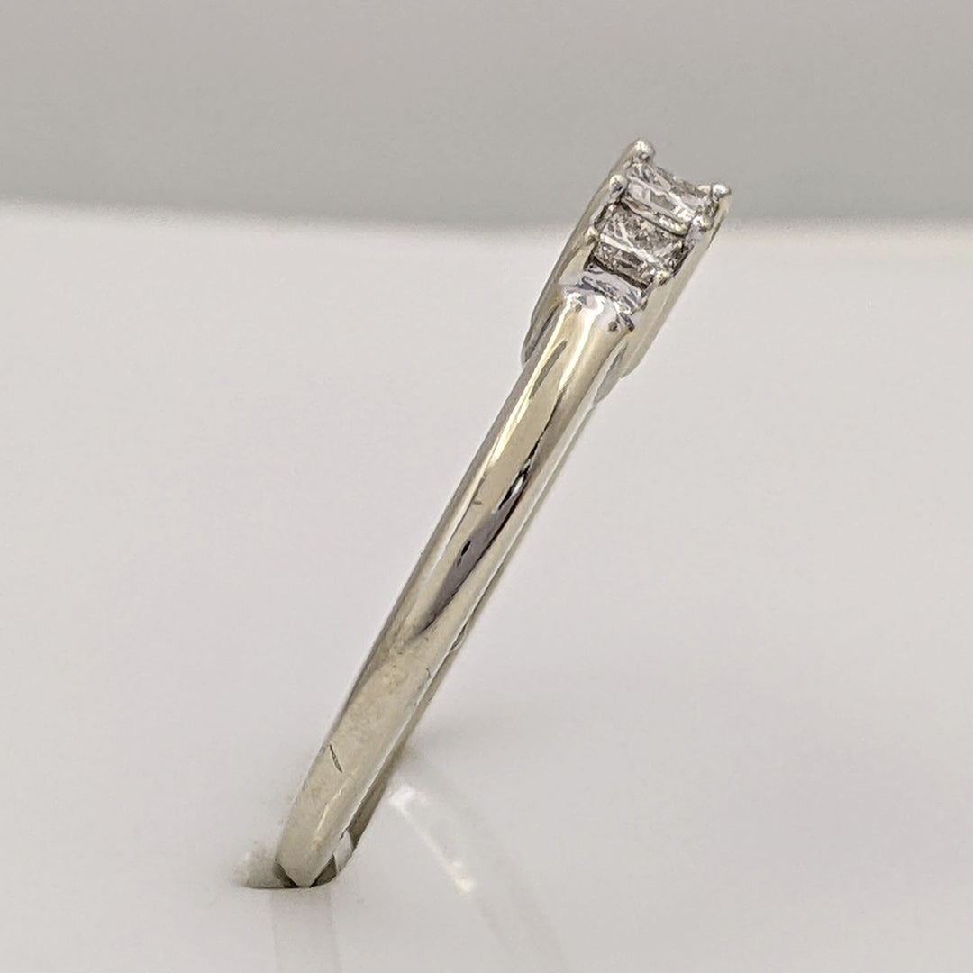 14K WHITE .20 CARAT TOTAL WEIGHT SI2 H DIAMOND ROUND (3) TRINITY ESTATE RING 2.7 GRAMS