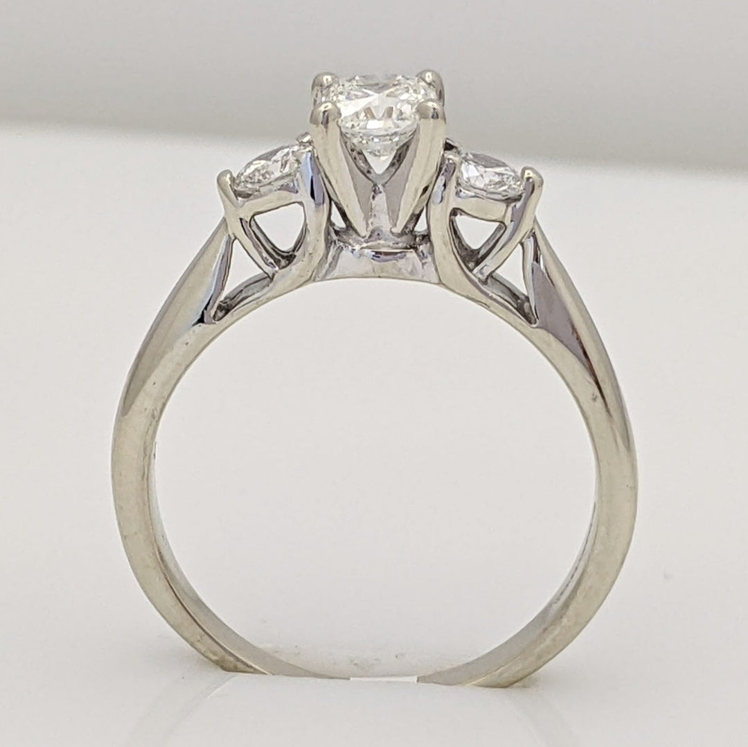 14K WHITE .49 CARAT TOTAL WEIGHT SI1 I DIAMOND PRINCESS CUT CENTER WITH (2) ROUND TRINITY ESTATE RING 2.5 GRAMS