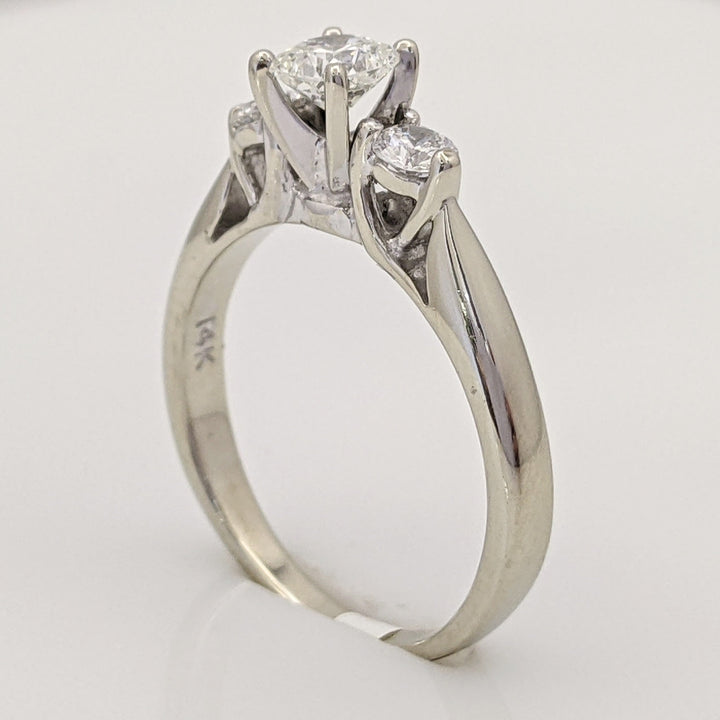 14K WHITE .49 CARAT TOTAL WEIGHT SI1 I DIAMOND PRINCESS CUT CENTER WITH (2) ROUND TRINITY ESTATE RING 2.5 GRAMS