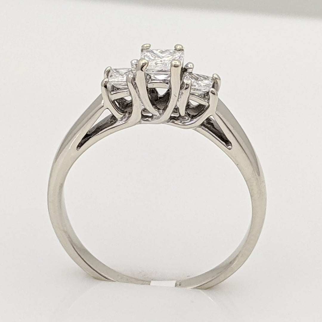 14K WHITE .45 CARAT TOTAL WEIGHT I1 F DIAMOND PRINCESS CUT (3) TRINITY ESTATE RING 2.7 GRAMS