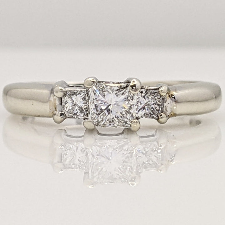 14K WHITE .52 CARAT TOTAL WEIGHT VS2 DIAMOND PRINCESS CUT (3) TRINITY ESTATE RING 3.6 GRAMS