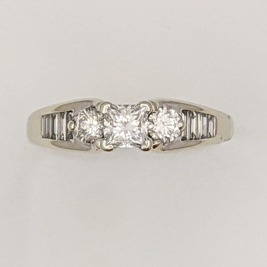 14K WHITE 1.03 CARAT TOTAL WEIGHT SI2 I DIAMOND PRINCESS CUT (1) ROUND (2) BAGUETTE (8) ESTATE RING 4.1 GRAMS
