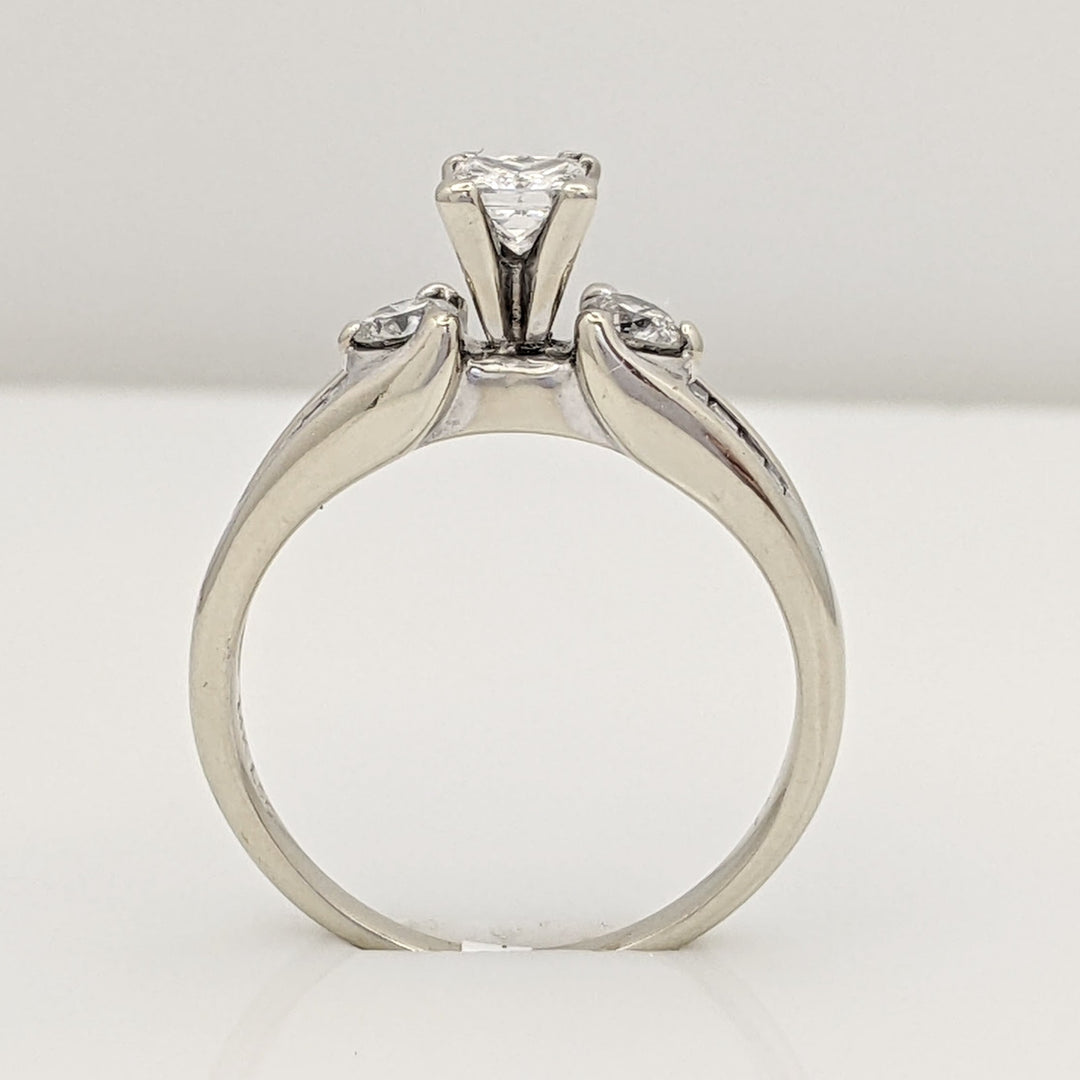 14K WHITE 1.03 CARAT TOTAL WEIGHT SI2 I DIAMOND PRINCESS CUT (1) ROUND (2) BAGUETTE (8) ESTATE RING 4.1 GRAMS